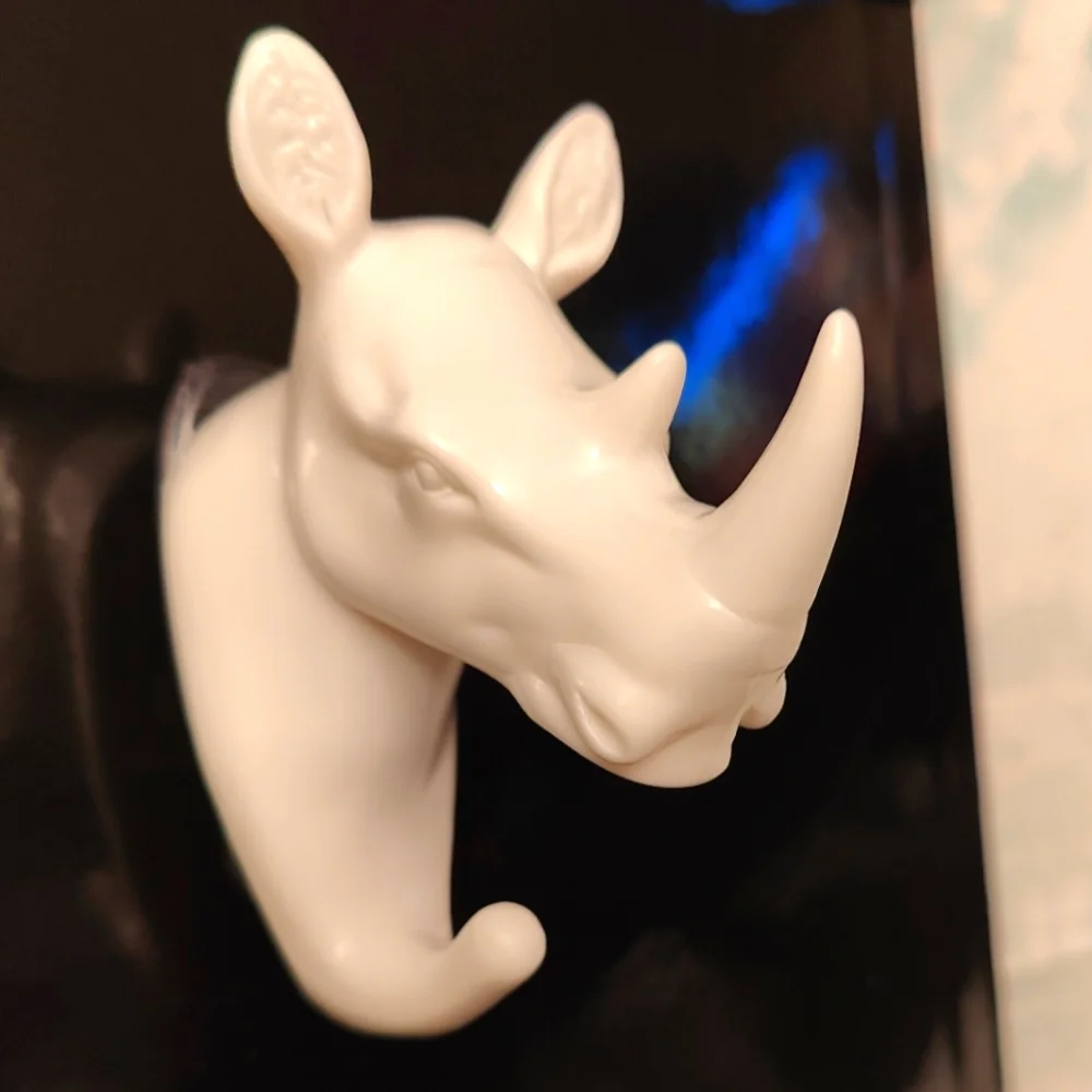 Decorative Glossy White Rhino Head PVC Wall Hook